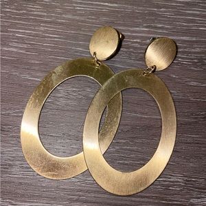 Gold 1970s style earrings